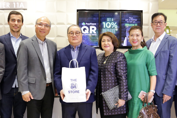 SM Store, PayMaya to transform retail industry with cashless payments