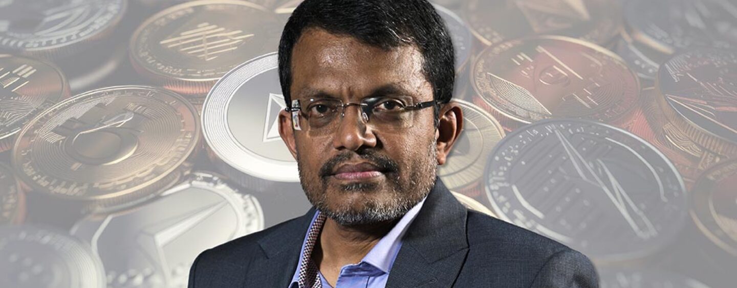 Outgoing MAS Chief Ravi Menon Foresees Decline of Private Cryptocurrencies